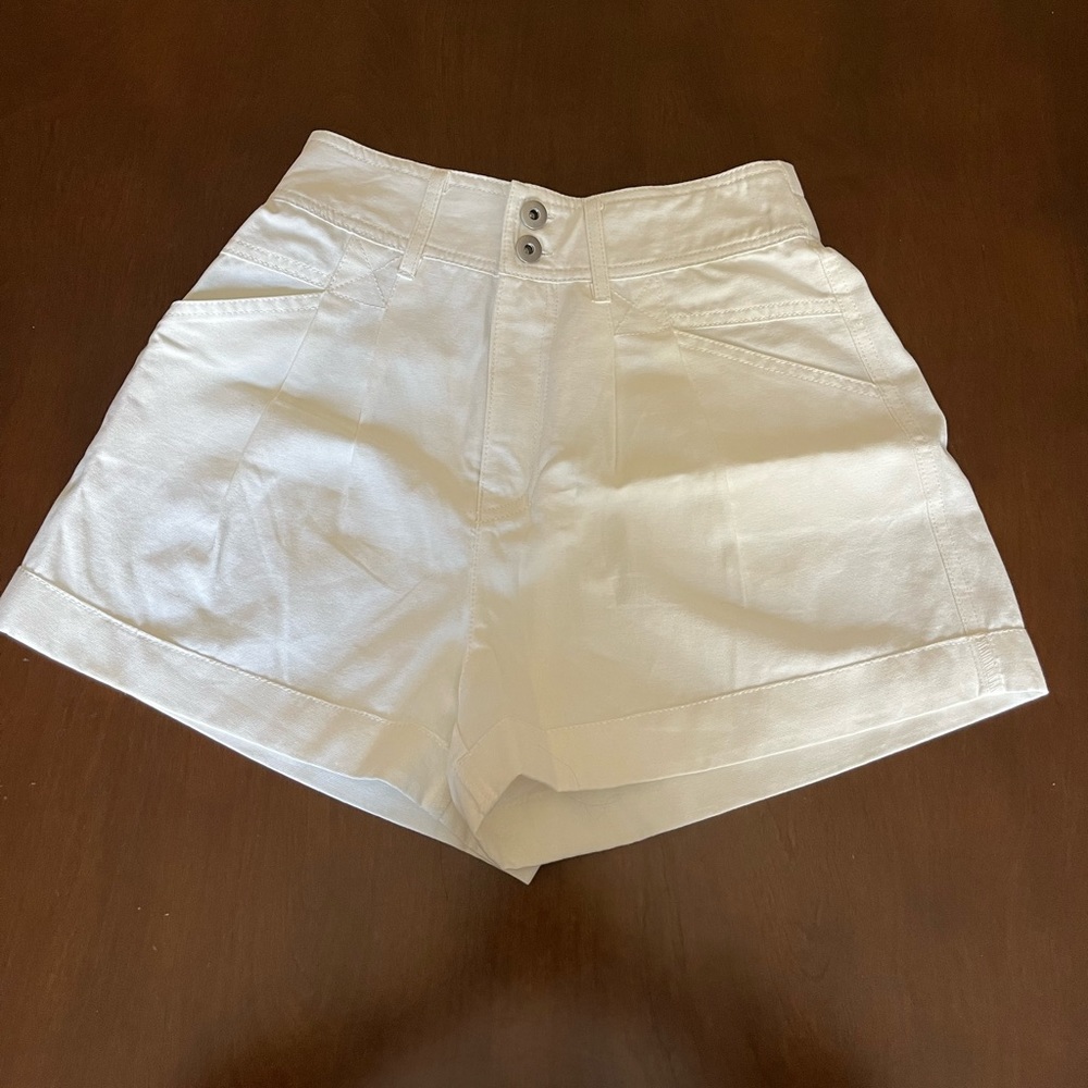 Grae Apparel/New In White Cotton Shorts